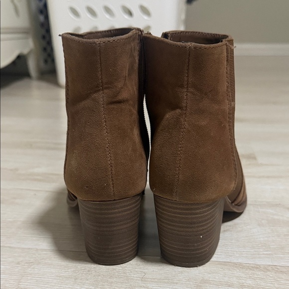 Universal Thread Tan Ankle Booties - Picture 2 of 6